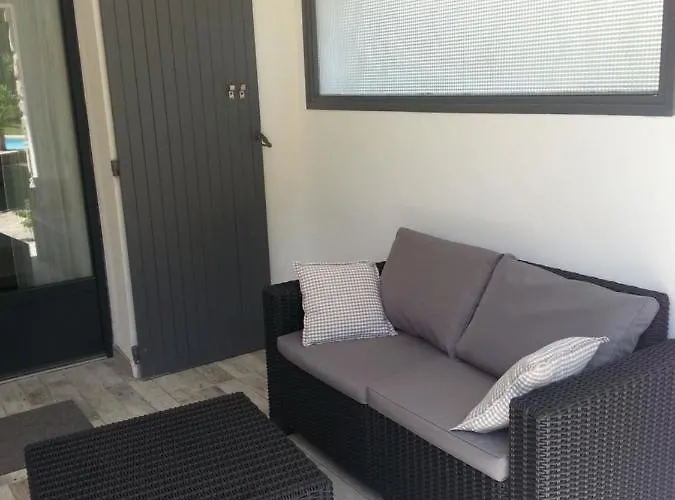 Sous Le Murier Bed and Breakfast Six-Fours-les-Plages