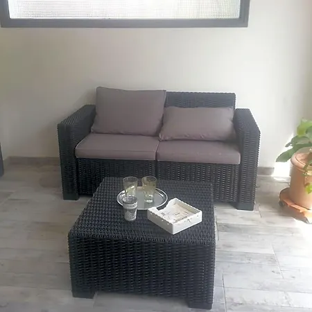 Sous Le Murier Bed & Breakfast