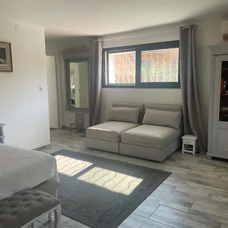 Sous Le Murier Bed & Breakfast Six-Fours-les-Plages